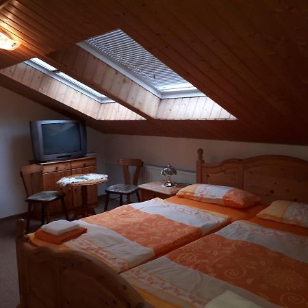 Meschkes Gasthaus Pension Hohnstein Luaran gambar